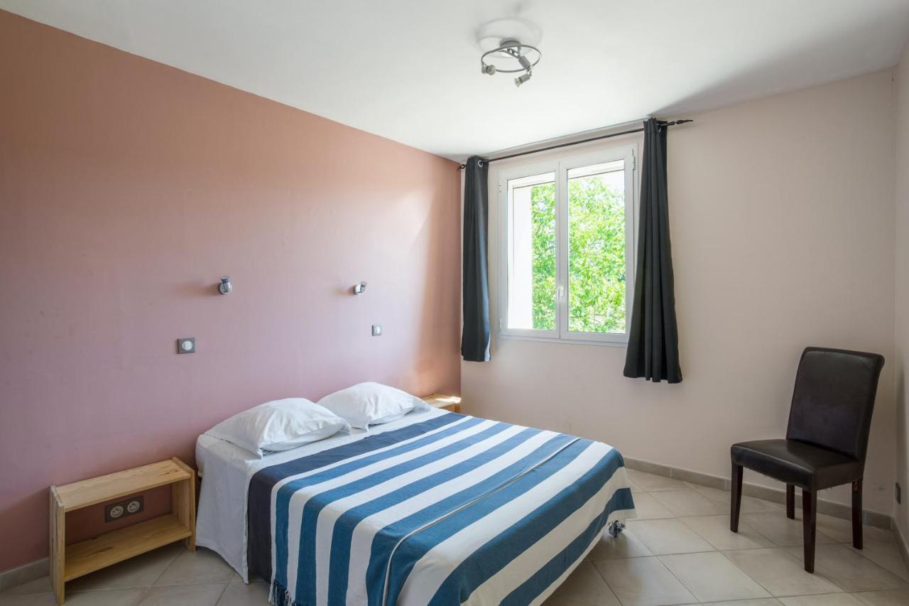 Villa Charmante A La Tour-D'Aigues Avec Piscine Privee Zewnętrze zdjęcie